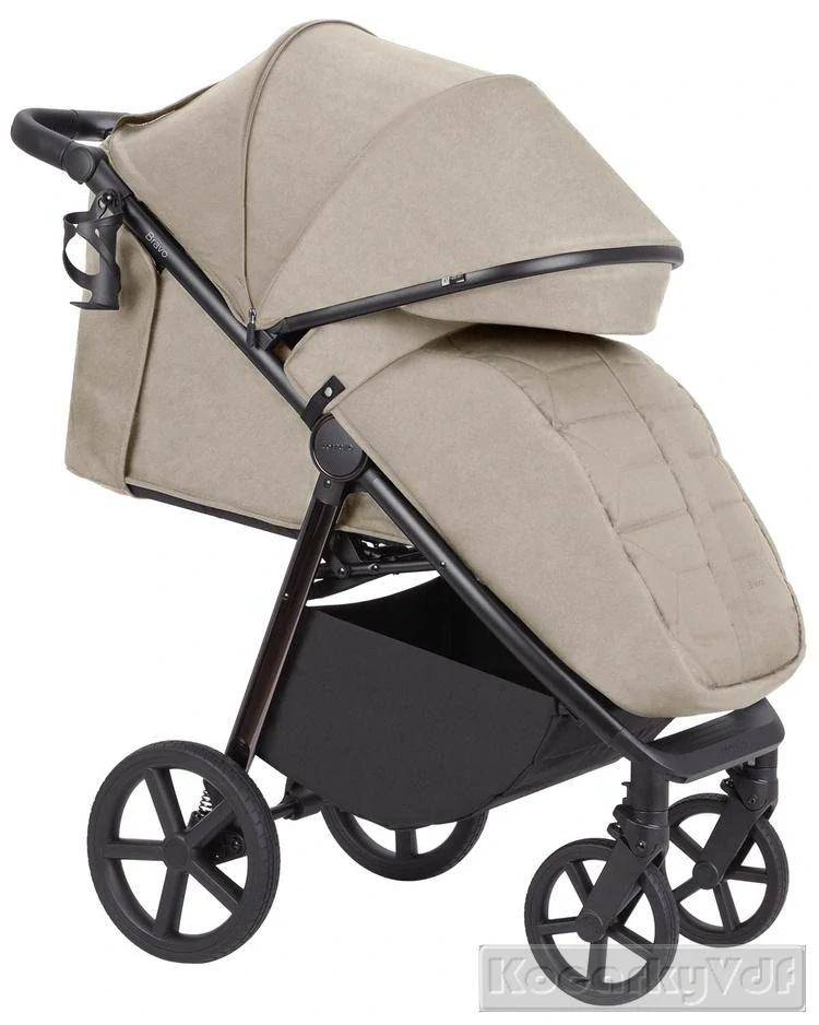 Sportovní kočárek Carrello Bravo plus CRL-5515 světle béžová